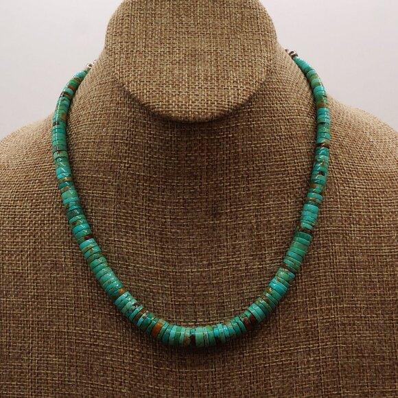 Mid Century Vintage Heishi Green Turqoise Graduated Necklace Silver Beads 17.5" - Picture 1 of 13